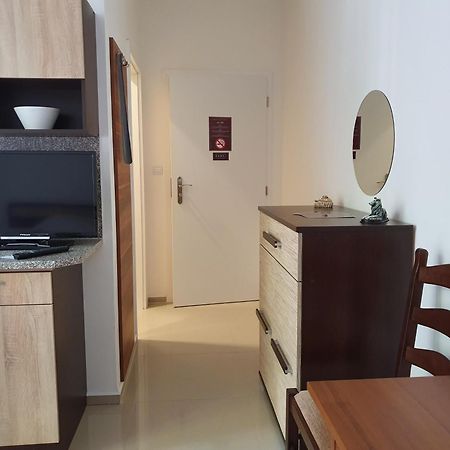 Madonna Apartments การ์โลวีวารี ห้อง รูปภาพ